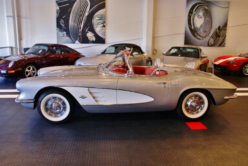 Used 1961 CHEVROLET CORVETTE