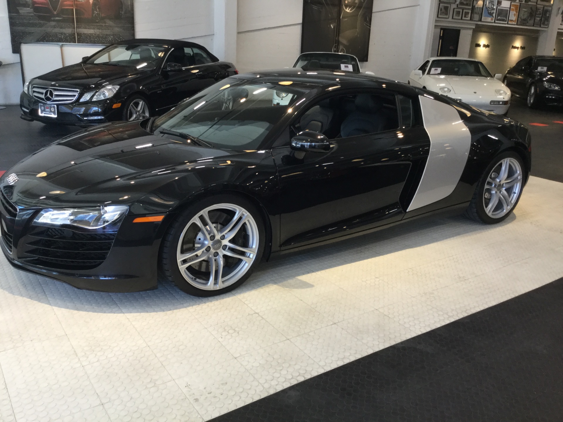 Used 2009 Audi R8 quattro