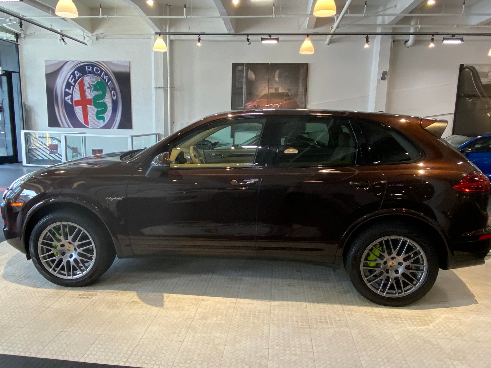 Used 2017 Porsche Cayenne S E Hybrid Platinum