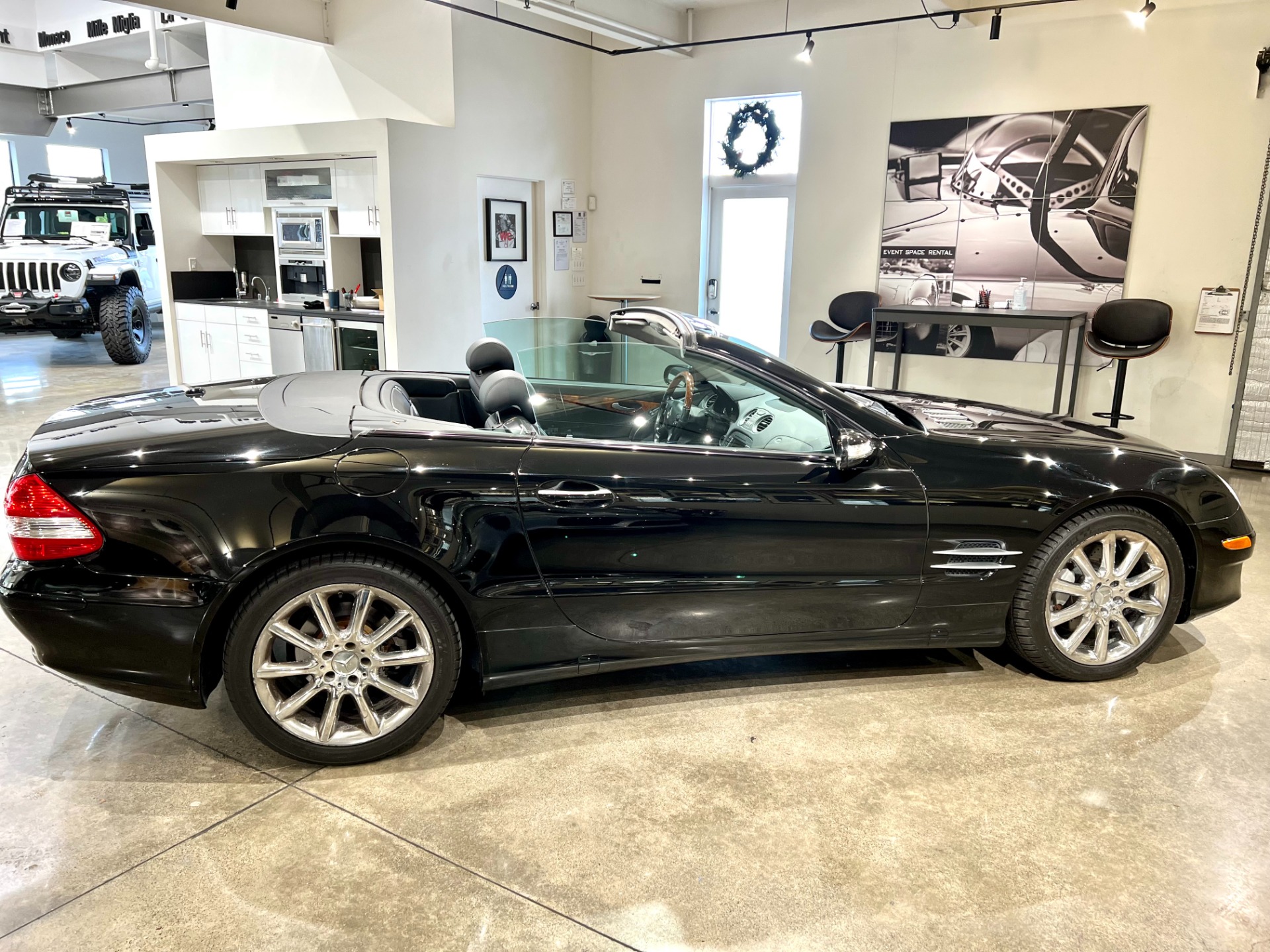 Used 2007 Mercedes Benz SL Class SL 550