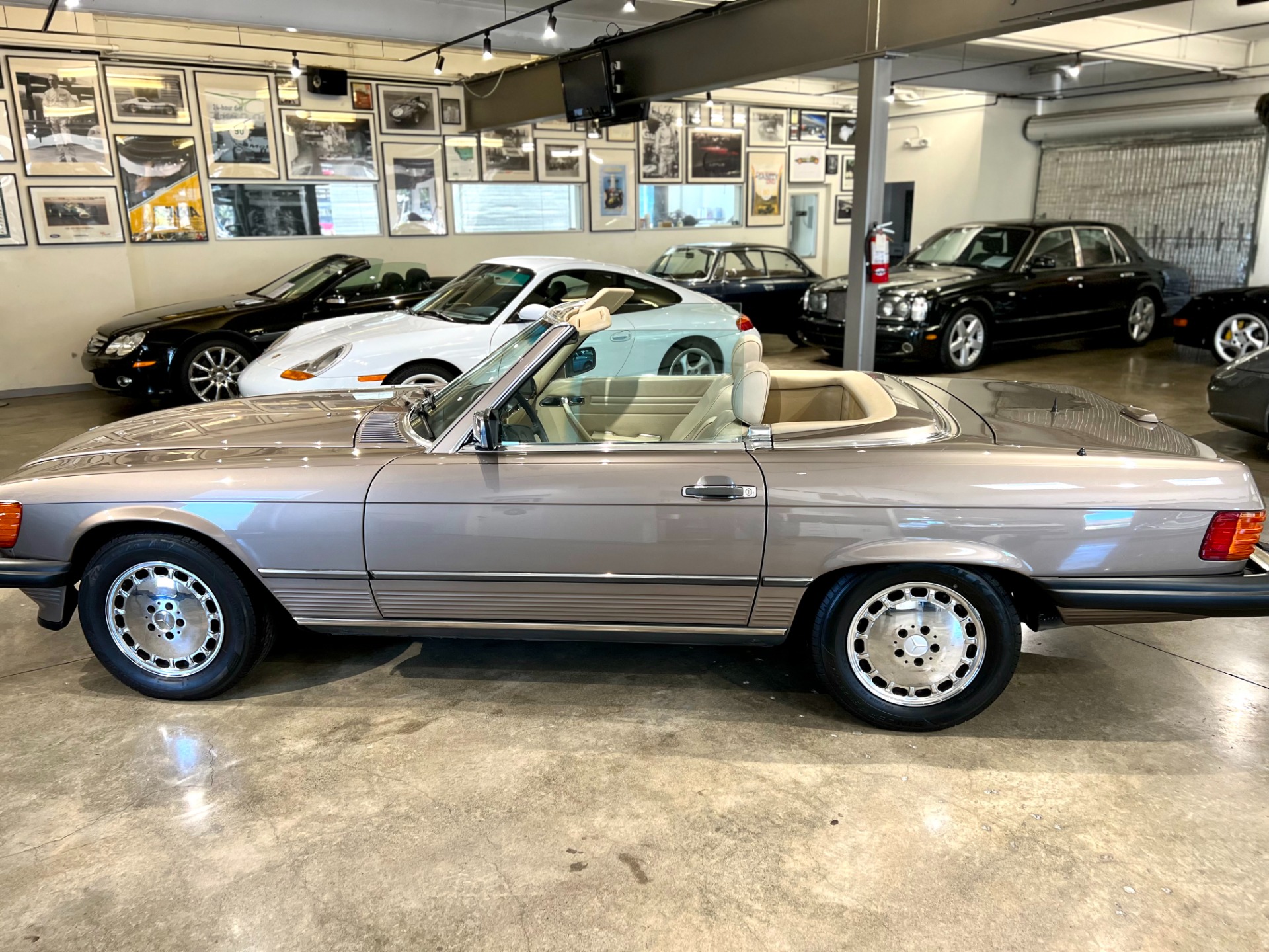 Used 1989 Mercedes Benz 560 Class 560 SL