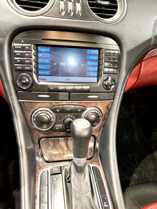 Used 2008 Mercedes Benz SL Class SL 550